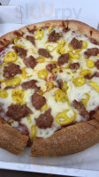 Neechi's Pizza food