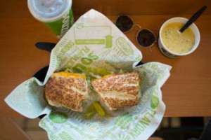 Quiznos food