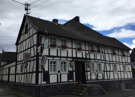 Zum Alten Gasthaus outside