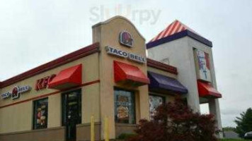 Taco Bell outside