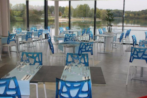 Restaurant Sur le Lac food