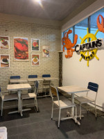 Captains Seafood (rasa Jendral Harga Captains) inside