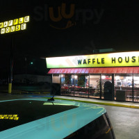 Waffle House inside