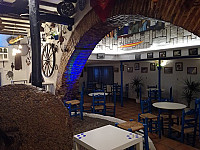 El Molino inside