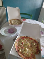 Pizz'académia food