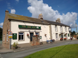 The Ship Inn outside