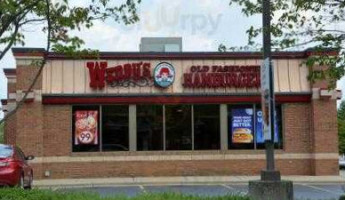 Wendy's outside