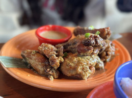 Hula's Island Grill Tiki Room food