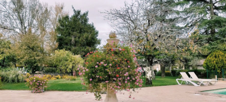 Logis Auberge De La Diege outside