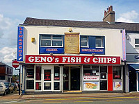 Geno's outside