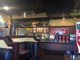 Zaxby's inside