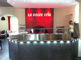 La Dolce Vita inside