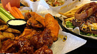 Buffalo Wild Wings Fitchburg food