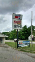 Swope's Drive Inn outside