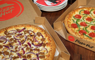 Pizza Hut food