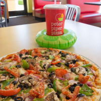 Peter Piper Pizza food