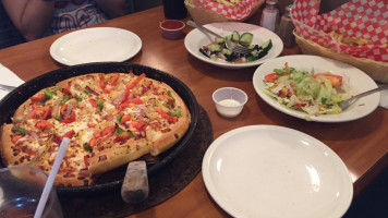 Pizza Hut food