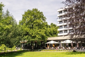 Wintergarten (im Dorint Parkhotel) outside