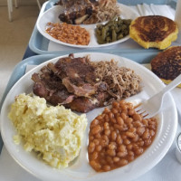 Whitt's Barbecue food