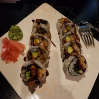 Sushi Lounge food