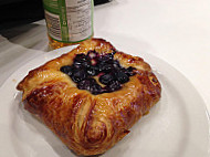 Brioche Doree food