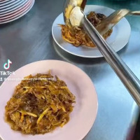 Abang Bulut Kueyteow Kerang food