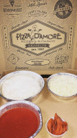 Pizza D'amore food