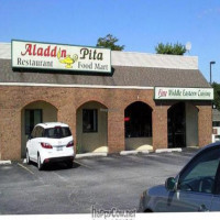 Aladdin Pita outside