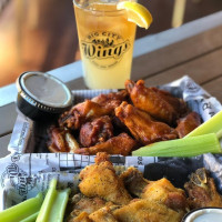 Big City Wings food