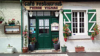 Chez Vignau outside