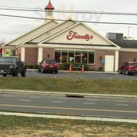 Friendly's outside