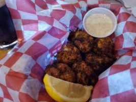 Winyah Bay Brewing Buzz's Roost food