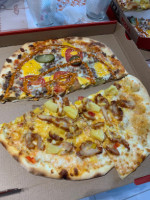 Royal Pizz food