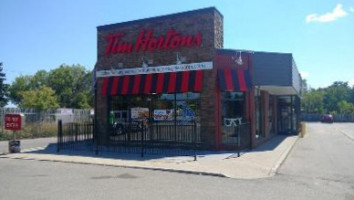 Tim Hortons outside