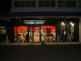 Le Kiosque A Pizzas food