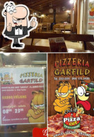 Garfild, Pizzeria Bjelovar inside