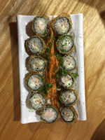 Niran Sushi food