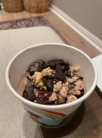 Yozen Frogurt food