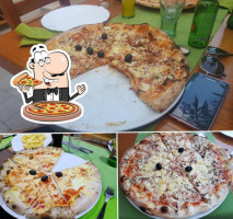 Pizzeria Navis food