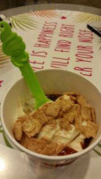 Menchie's Frozen Yogurt food