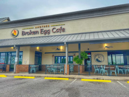 Another Broken Egg Cafe outside