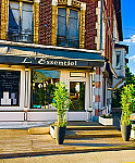 L'essentiel outside