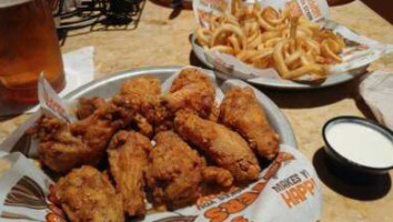 Mad Onion Hooters Casino food