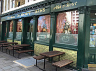 Calthorpe Arms outside