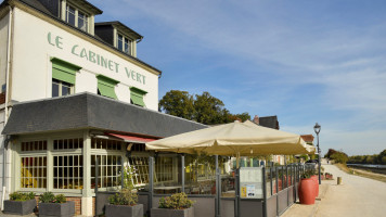 Les Terrasses de Loire outside