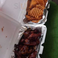 Atomic Wings food