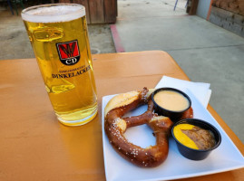 Der Biergarten Midtown Sacramento food