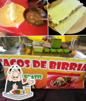 Birria Los Periquitos food