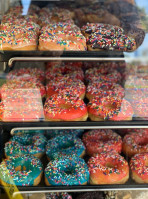 Winchell's Donut House food