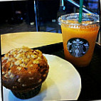 Starbucks Diagonal 3 food